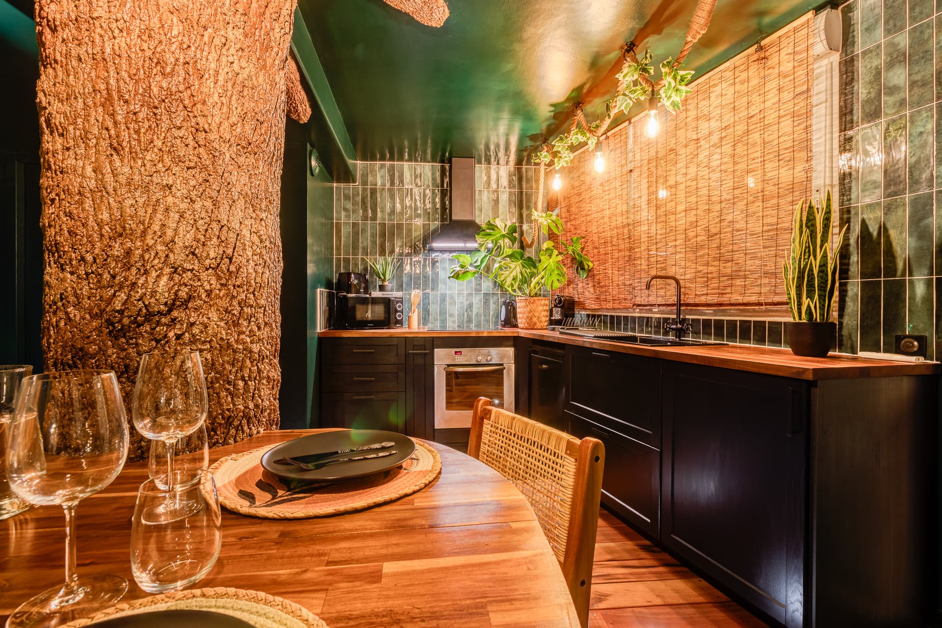 Jungle Love Room